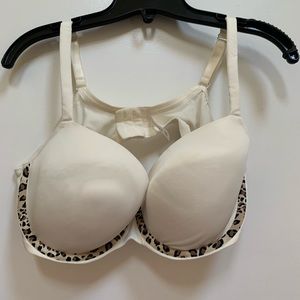 Cacique bra new